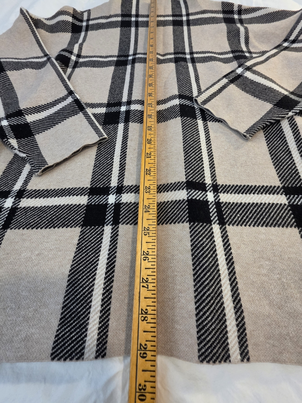 Max Studio Beige and Black Plaid Turtleneck Sweater Size 2X - Picture 2 of 6
